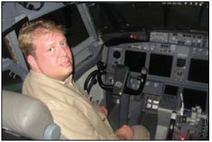 Joe Palko, Solid Cactus CEO & Co-Founder in the cockpit of a Continental Airlines Boeing 737-900.