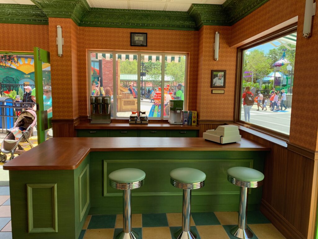 Hooper's Store at SeaWorld Orlando