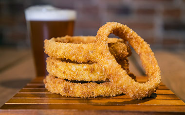 Colossal Onion Rings available at the 2019 Seaworld Orlando Craft Beer Festival